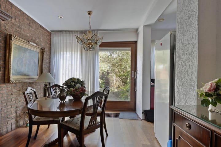 Photo 9 of Hazelaarstraat 75