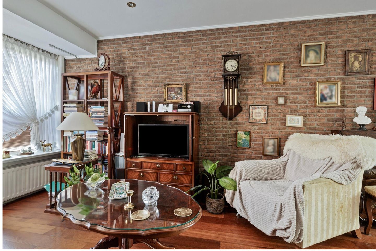 Foto 10 van Hazelaarstraat 75