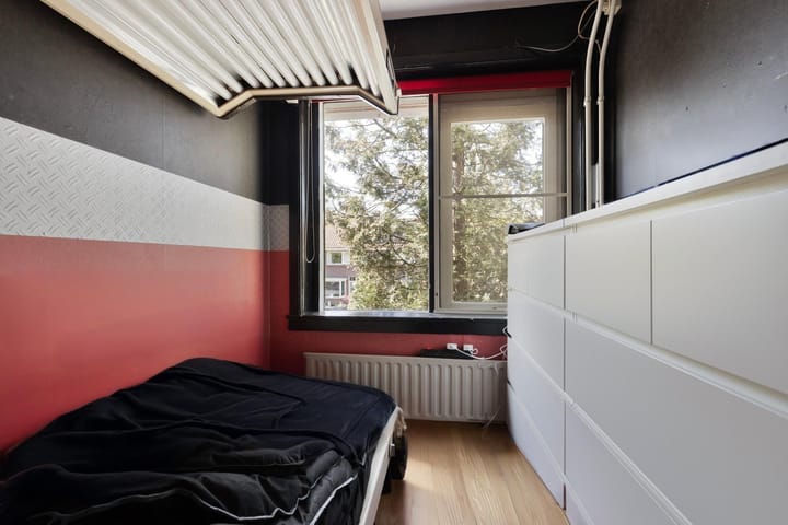 Photo 18 of Hazelaarstraat 75