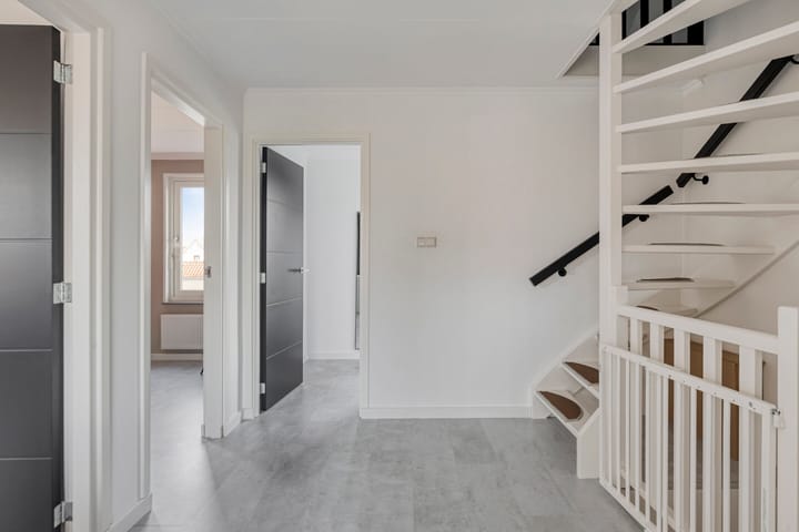 Foto 35 van Monseigneur Luijpenstraat 1