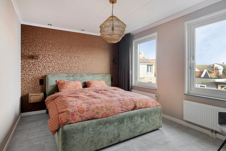 Foto 39 van Monseigneur Luijpenstraat 1