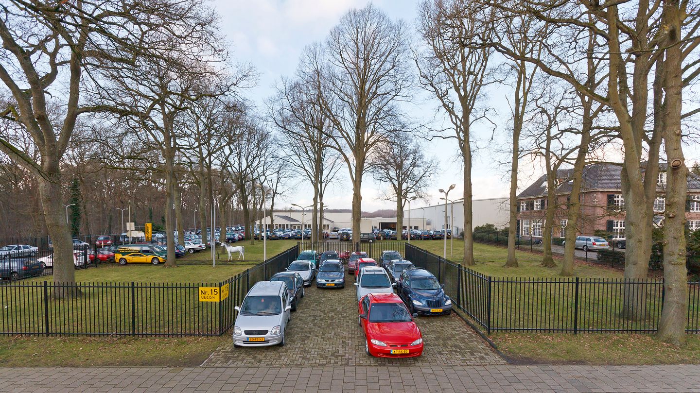 View photo 2 of Amersfoortsestraat 15-A