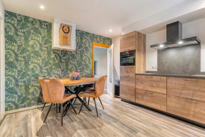 Photo 11 of Hoofdvaart 100