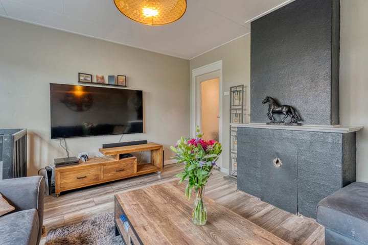 Photo 17 of Hoofdvaart 100