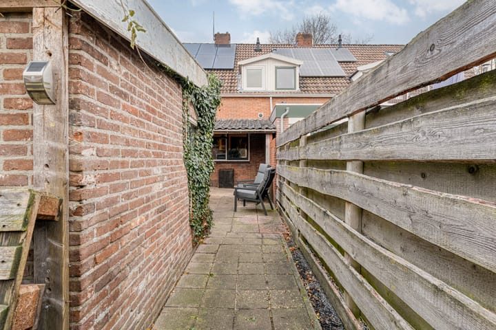 Photo 33 of Hoofdvaart 100