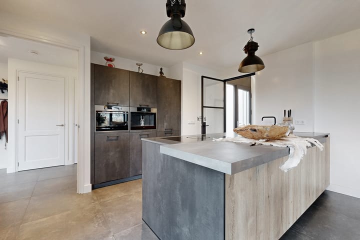 Photo 3 of Herfstvlinder 10