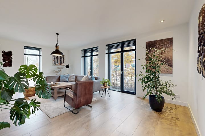 Photo 15 of Herfstvlinder 10