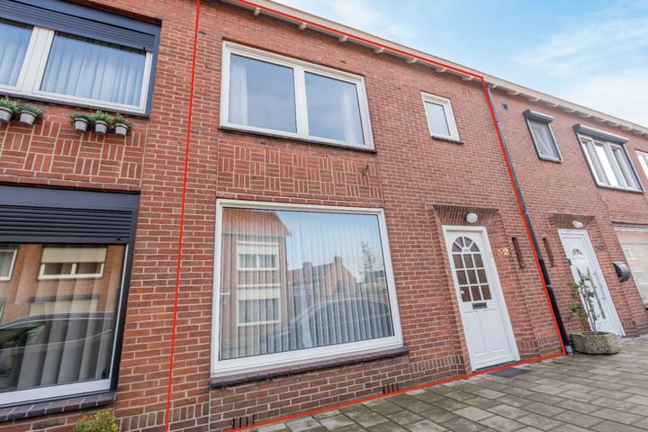 Photo 2 of Paulus Potterstraat 32