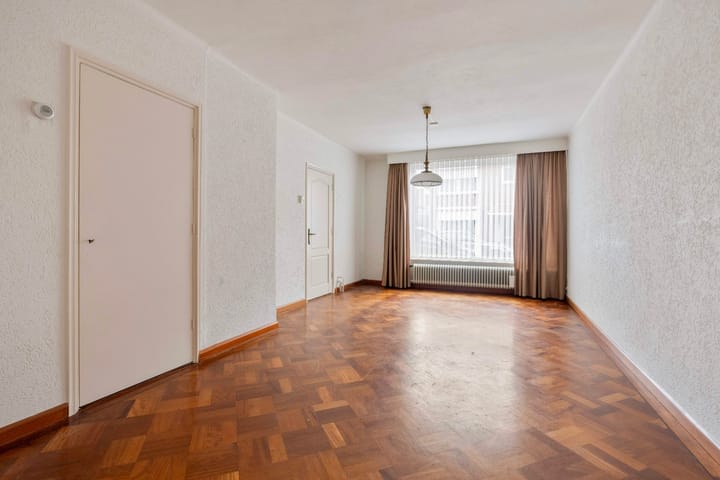 Photo 3 of Paulus Potterstraat 32