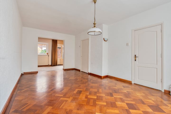 Photo 4 of Paulus Potterstraat 32