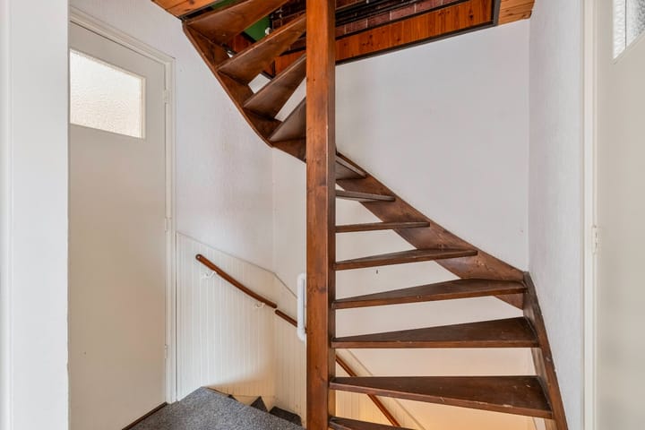 Photo 17 of Paulus Potterstraat 32