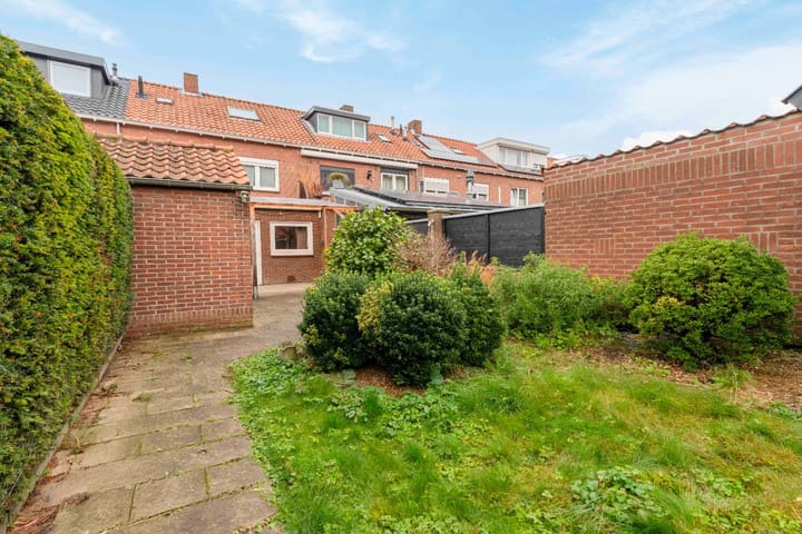 Photo 20 of Paulus Potterstraat 32