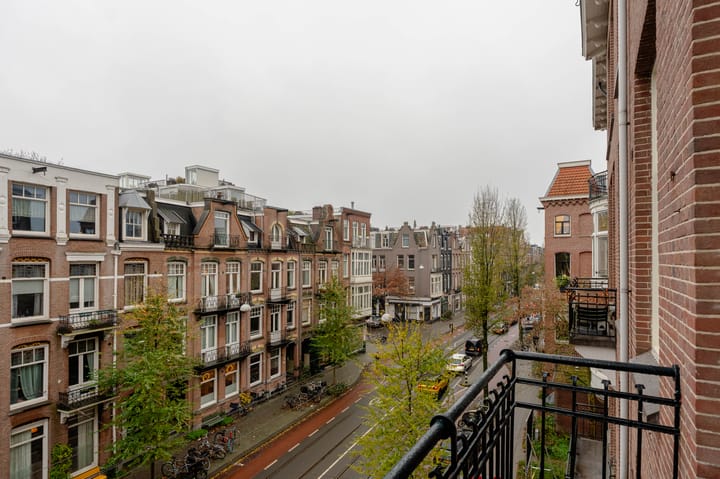 Photo 11 of Koninginneweg 164-C