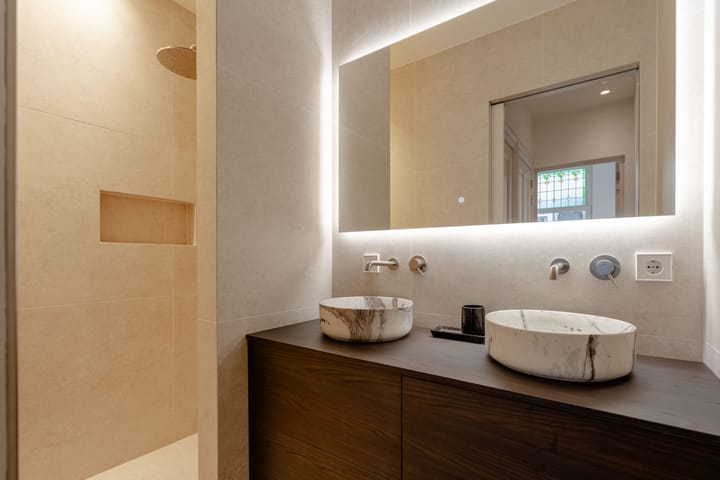 Photo 18 of Koninginneweg 164-C