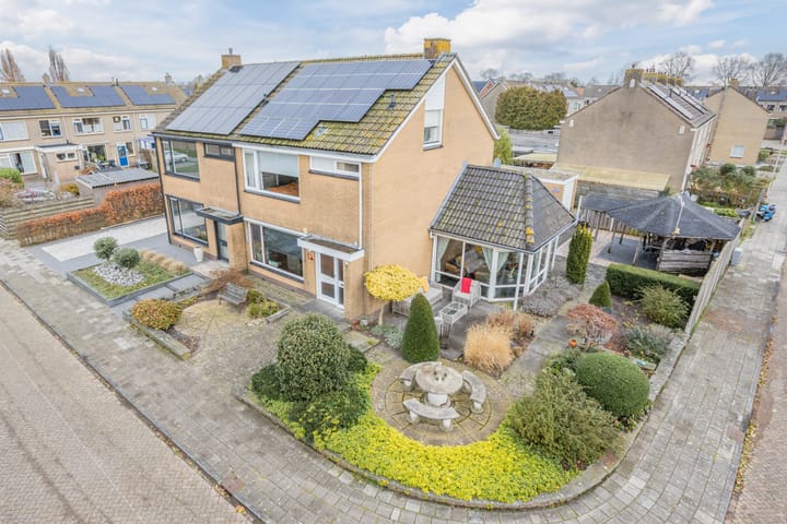 Photo 1 of Van Ommenstraat 3