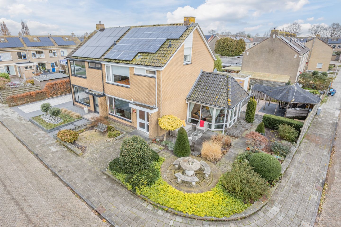 Photo 1 of Van Ommenstraat 3