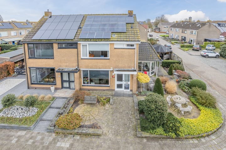 Photo 2 of Van Ommenstraat 3