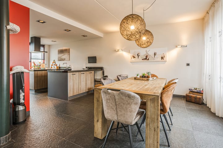 Photo 13 of Van Ommenstraat 3