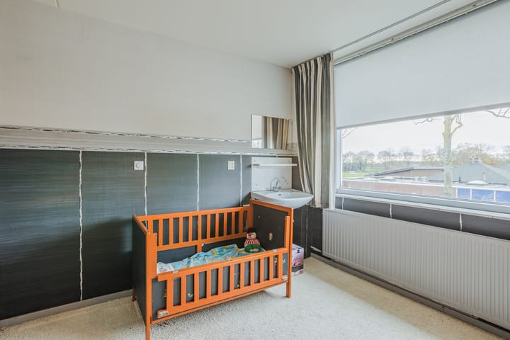 Photo 28 of Van Ommenstraat 3