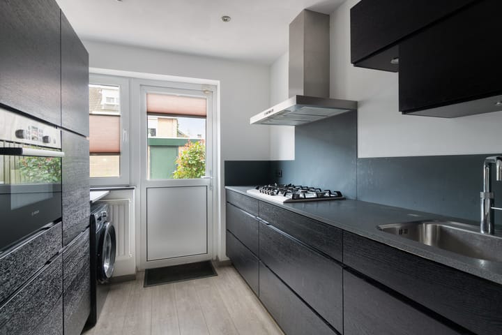 Photo 2 of Elzenlaan 22