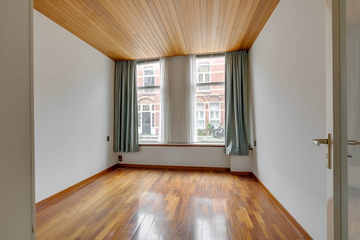 Photo 10 of Hansenstraat 68