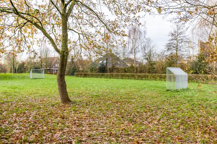 Photo 10 of Burgemeester van Panhuyslaan 129