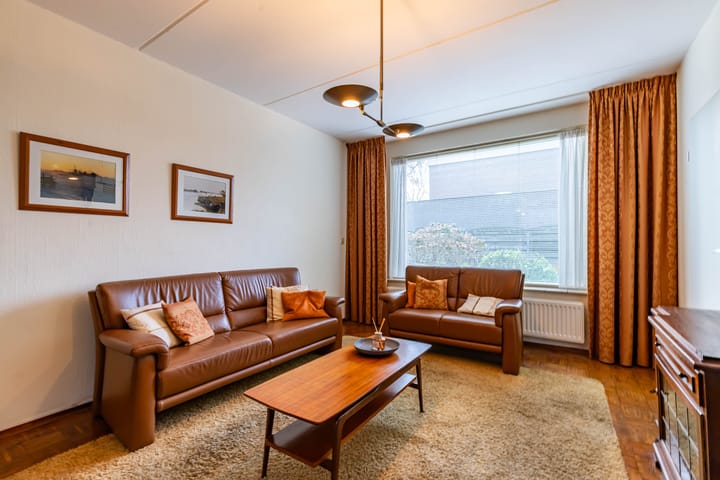 Photo 17 of Burgemeester van Panhuyslaan 129