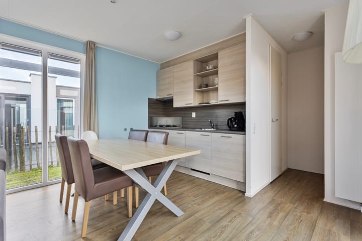 Photo 13 of Voorweg 5-AZA08