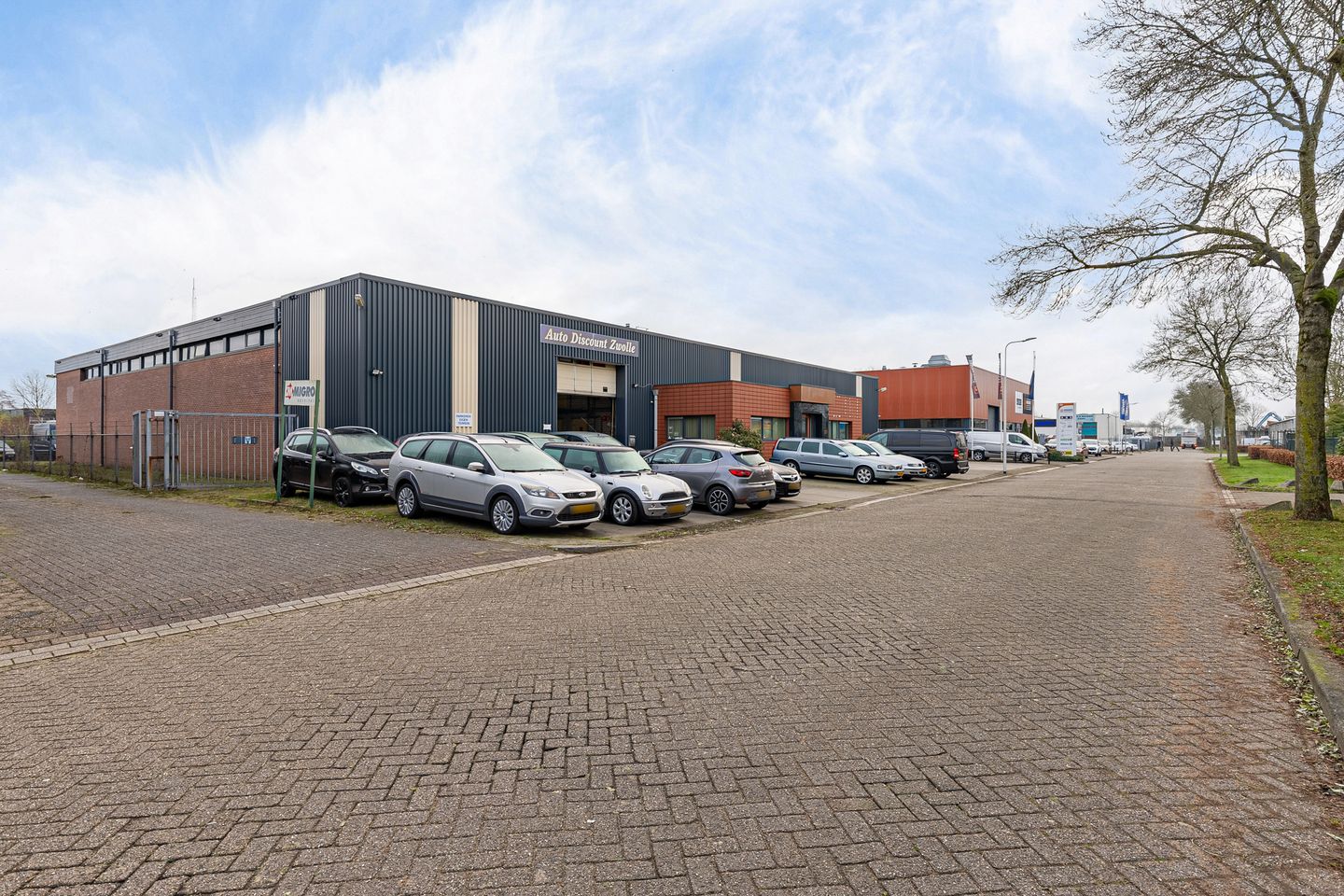 Bekijk foto 1 van Voltastraat 27