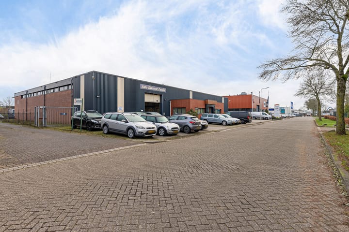 Voltastraat 27, Zwolle