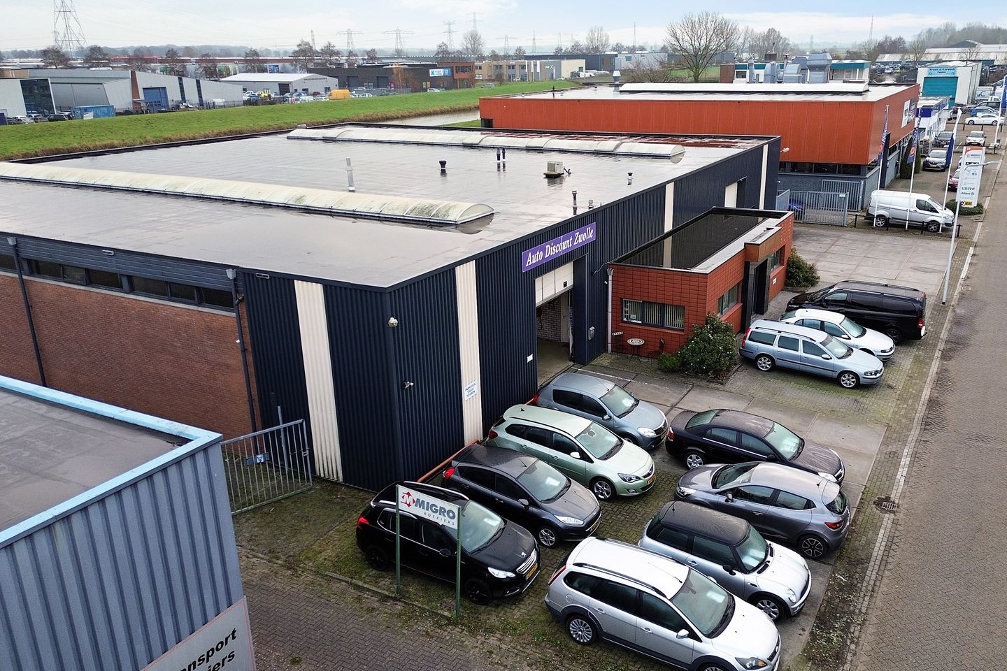 Bekijk foto 3 van Voltastraat 27