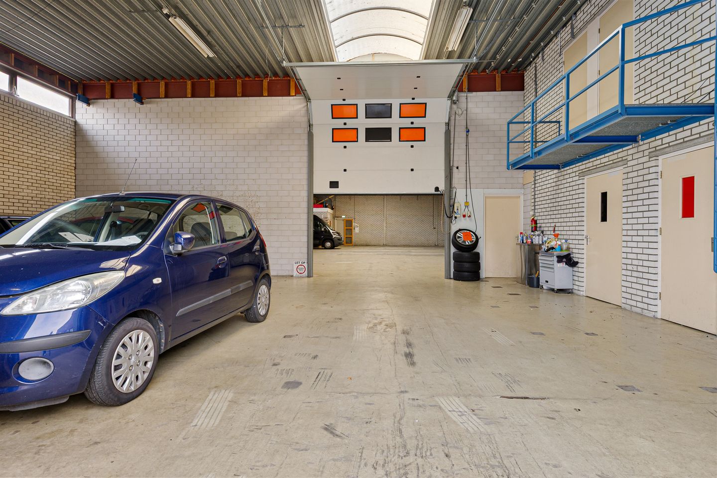 View photo 5 of Voltastraat 27