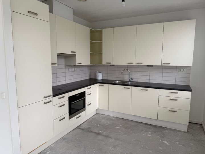 Photo 17 of Bernard Loderstraat 131