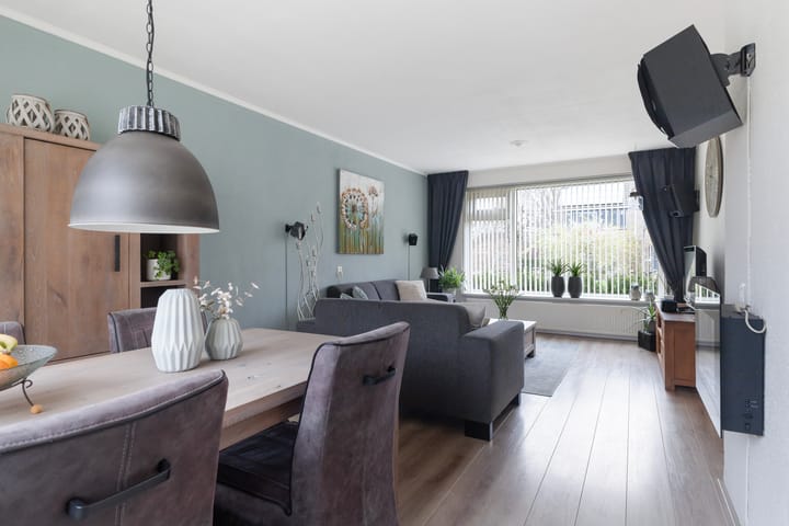 Photo 6 of Grovestins 14