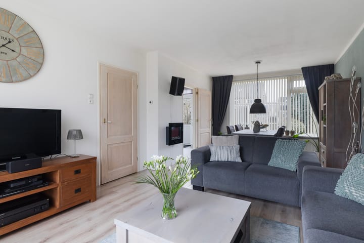 Photo 7 of Grovestins 14