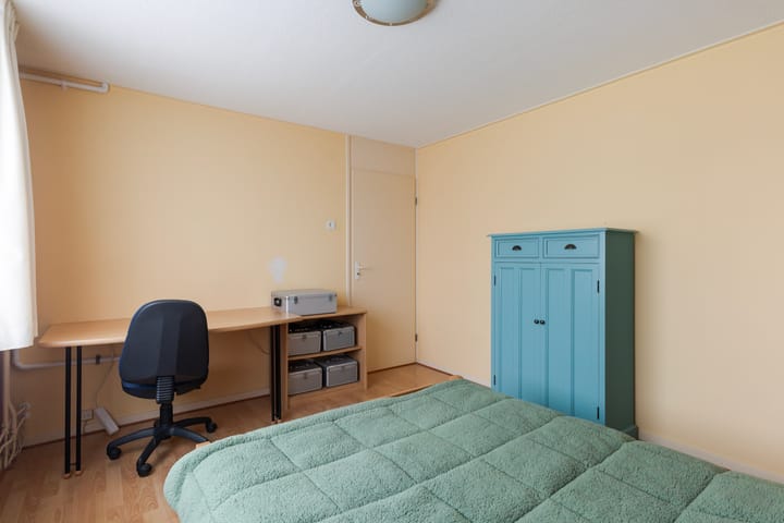 Photo 16 of Grovestins 14