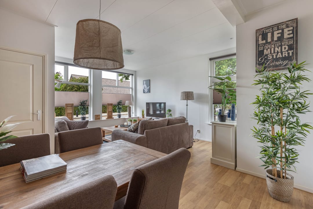 Foto 11 van Oppers 47