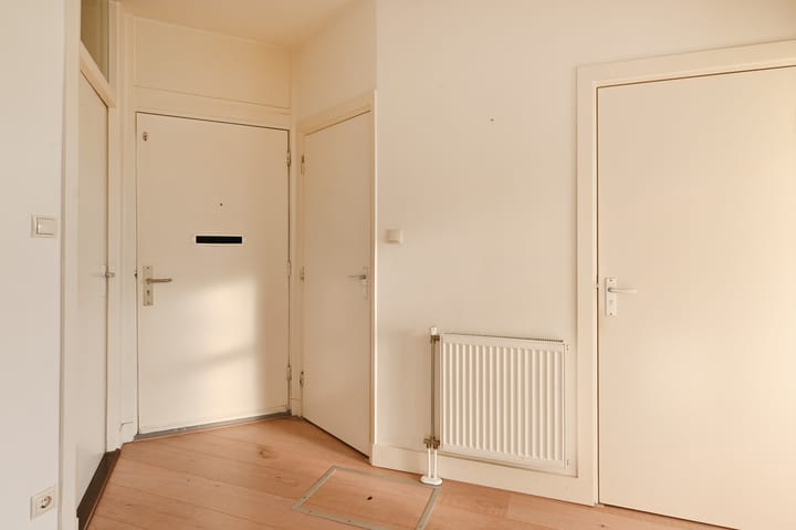 Foto 5 van Naarderstraat 131