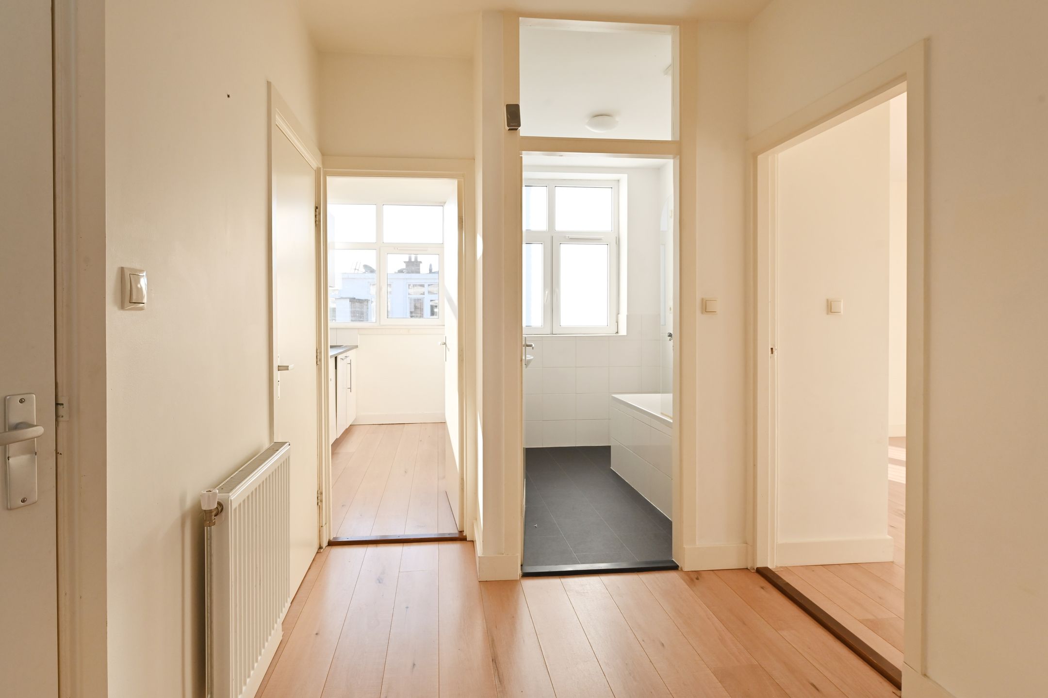 Foto 6 van Naarderstraat 131