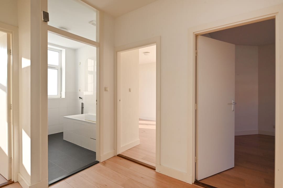 Foto 7 van Naarderstraat 131