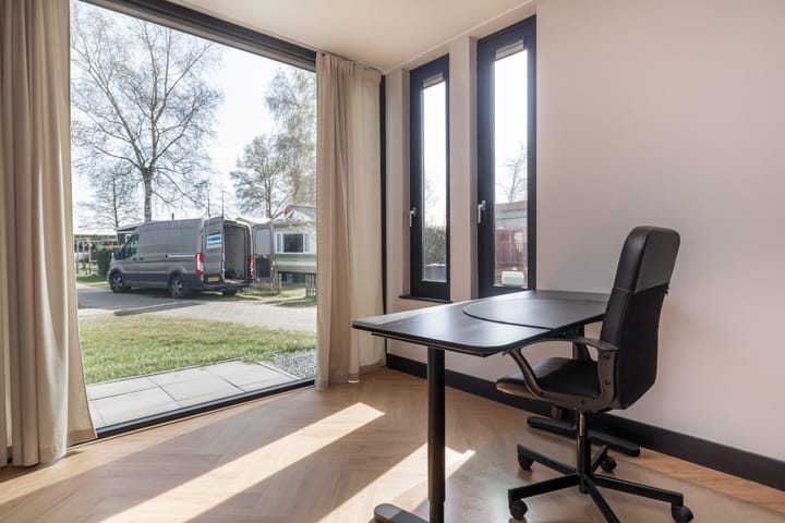 Photo 15 of Barneveldsestraat 49-E67