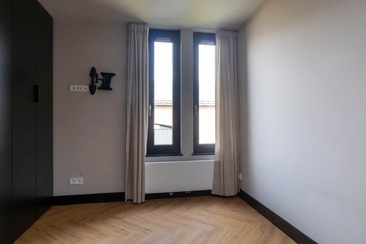 Photo 16 of Barneveldsestraat 49-E67