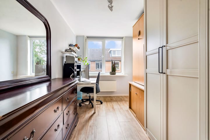 Photo 20 of Horst 12 11