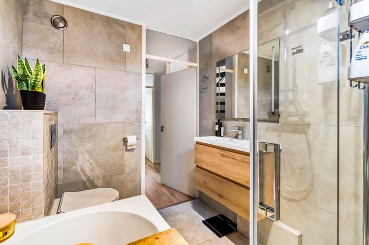 Photo 22 of Horst 12 11