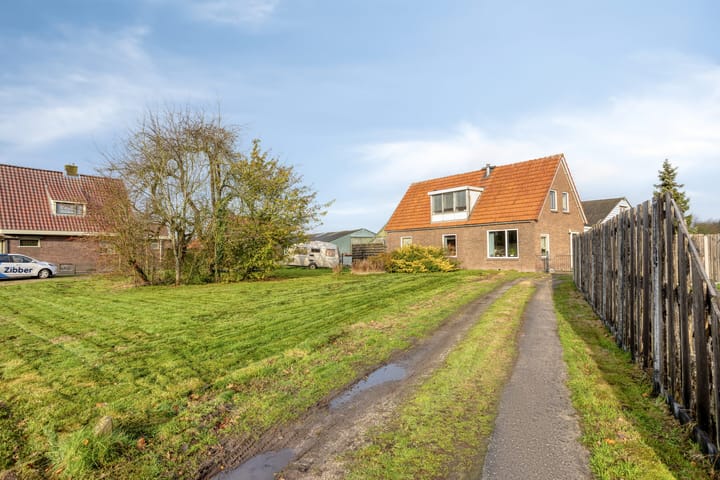 Photo 43 of Koningin Julianaweg 53-A