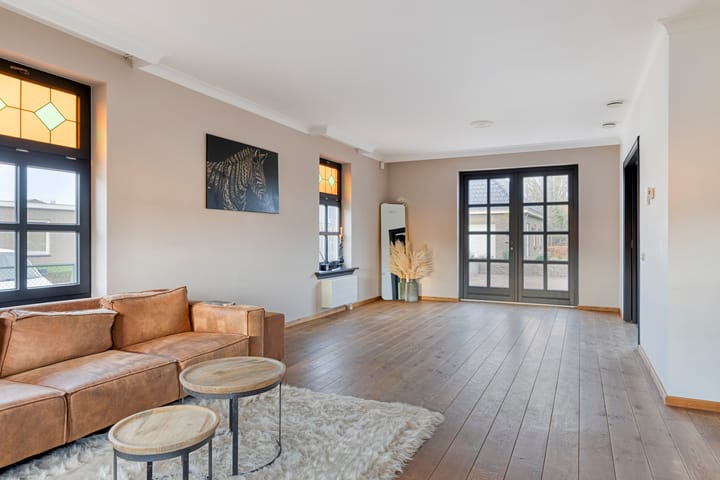 Photo 3 of Rooijensestraat 22