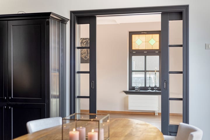 Photo 6 of Rooijensestraat 22