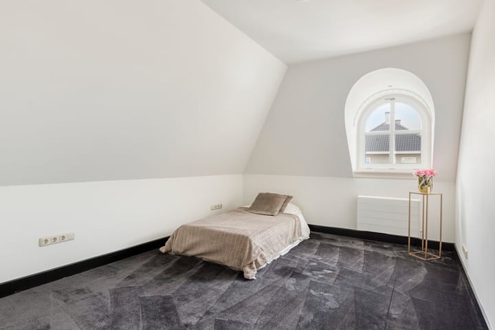 Photo 20 of Rooijensestraat 22