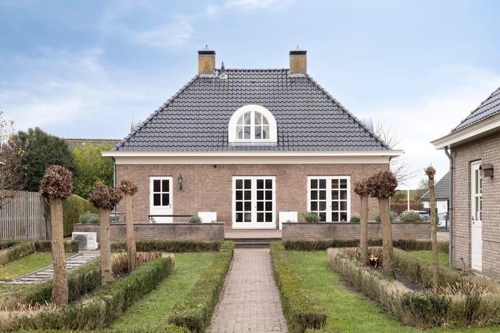 Photo 28 of Rooijensestraat 22