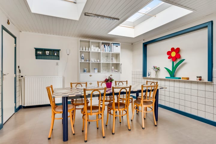 Foto 16 van Niesstraat 14